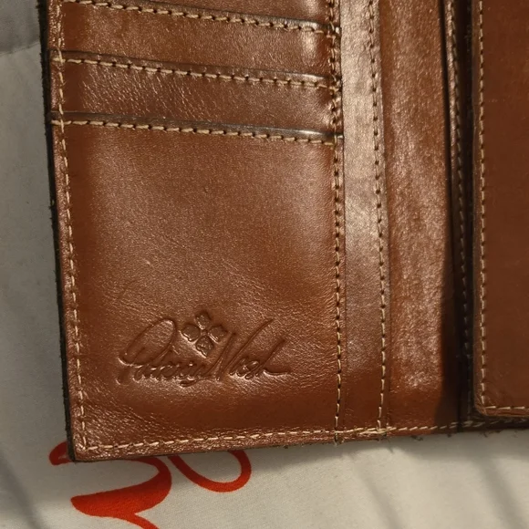 Patricia Nash Tan Leather Women's Wallet - Picture 6 of 6